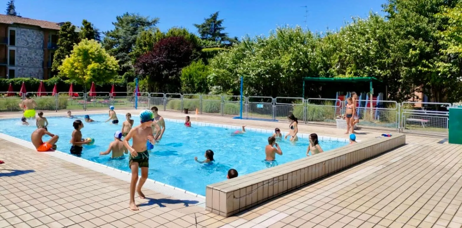 centro estivo piscina